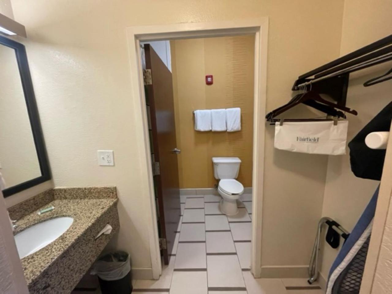 Fairfield Inn And Suites By Marriott Potomac Mills Woodbridge Bagian luar foto