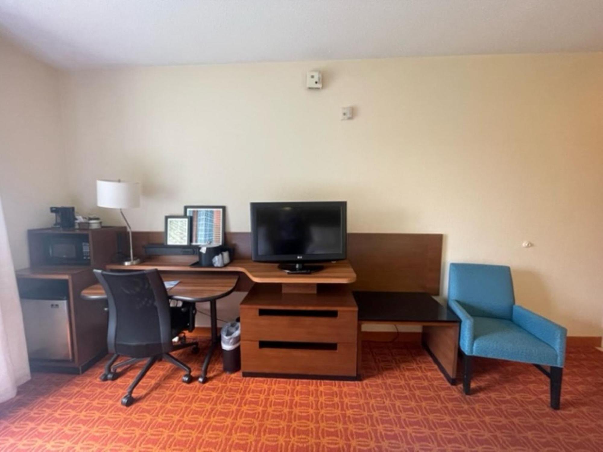 Fairfield Inn And Suites By Marriott Potomac Mills Woodbridge Bagian luar foto