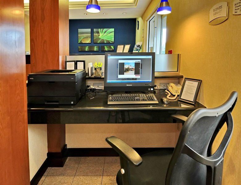 Fairfield Inn And Suites By Marriott Potomac Mills Woodbridge Bagian luar foto