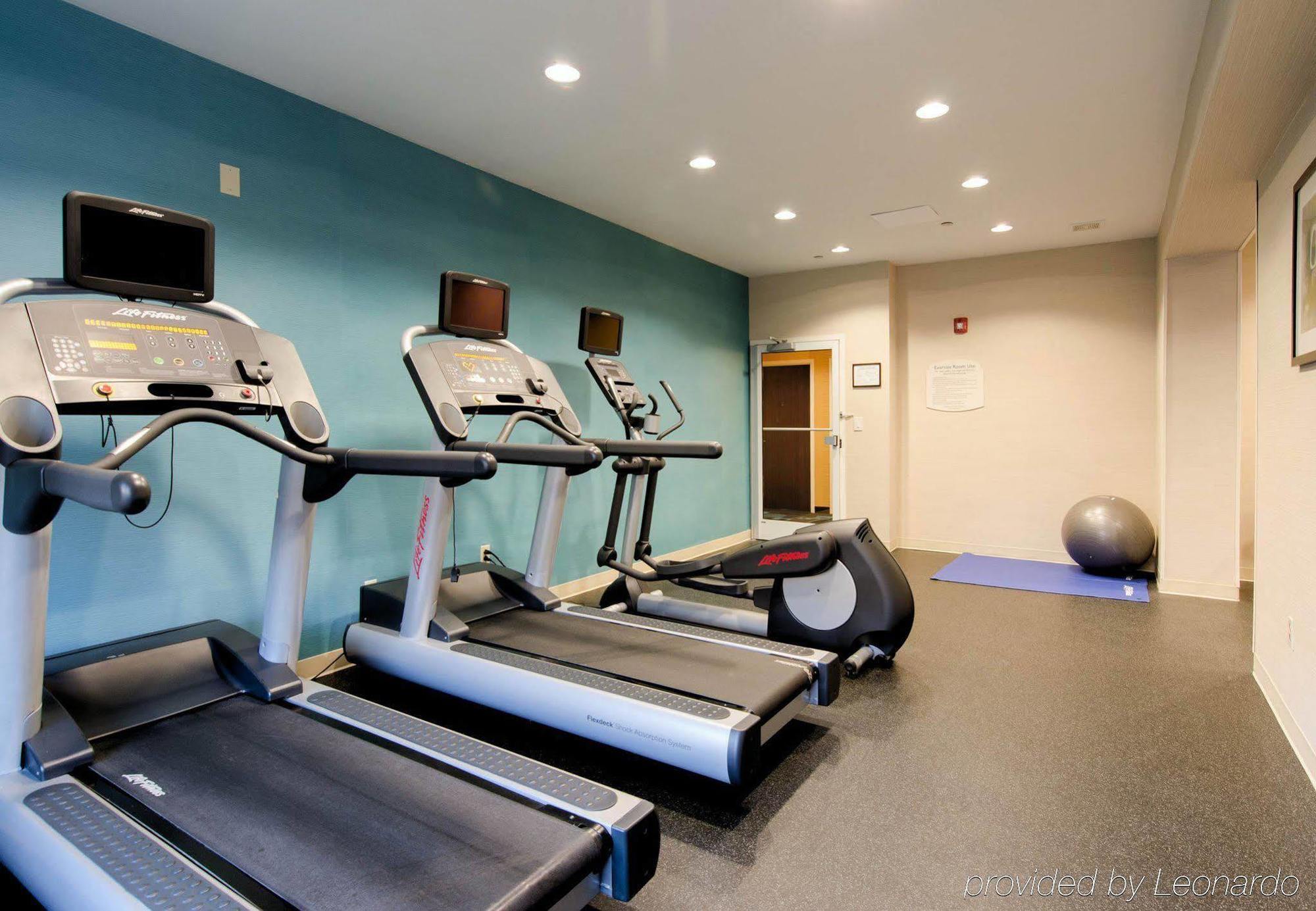 Fairfield Inn And Suites By Marriott Potomac Mills Woodbridge Bagian luar foto