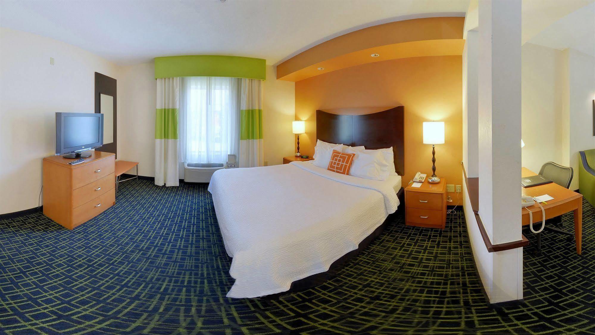 Fairfield Inn And Suites By Marriott Potomac Mills Woodbridge Bagian luar foto